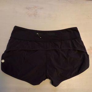 Lululemon black shorts size 4